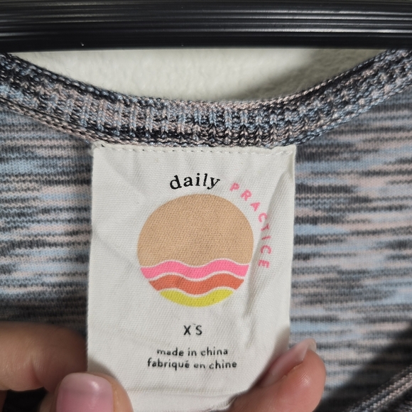 Anthropologie Daily Practice Size XS Short Sleeve Cropped Cardigan Top Space Dye - Picture 5 of 7